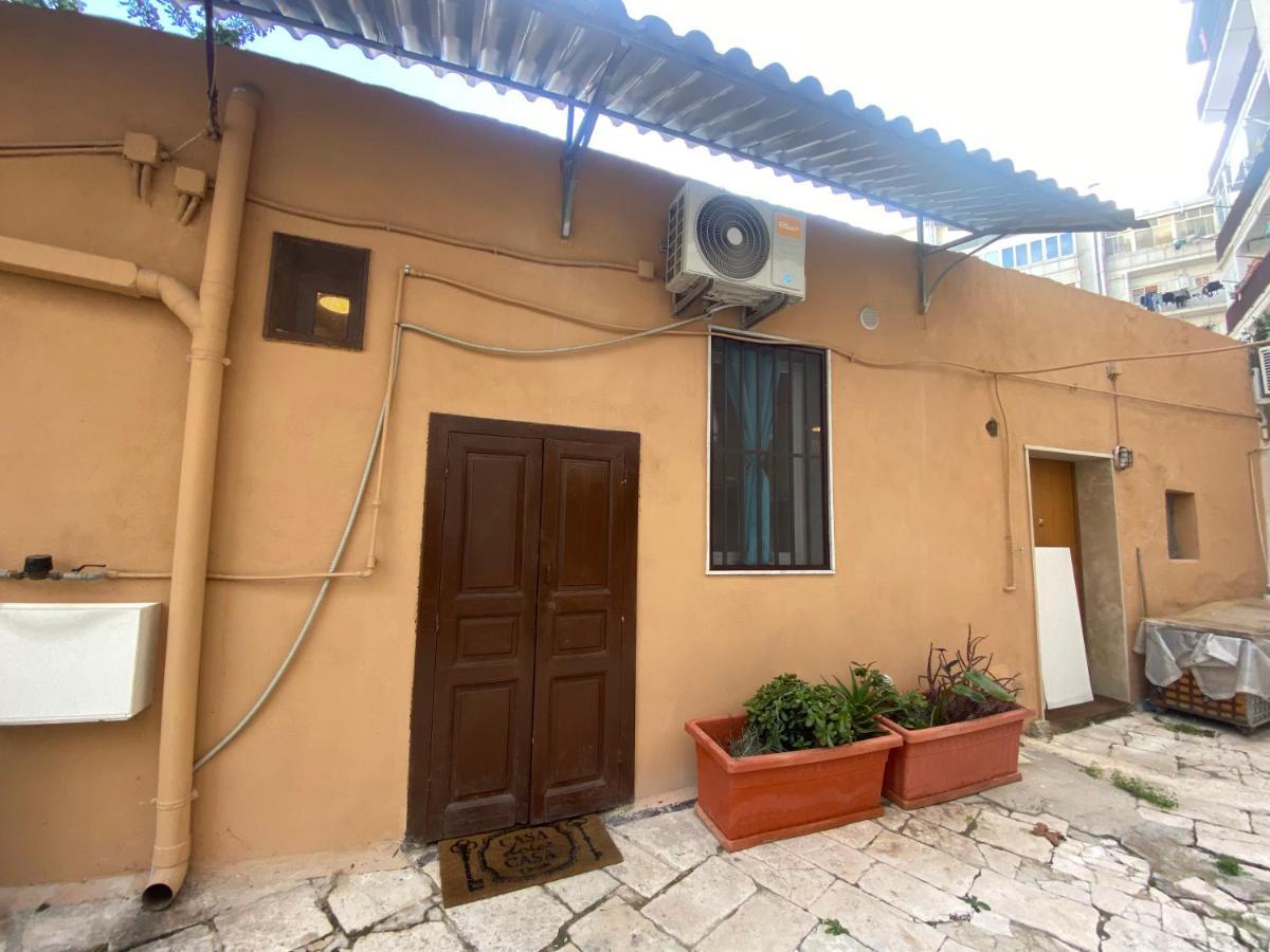 Mini Loft - Bari Centro - A Due Passi Dal Mare Lägenhet Exteriör bild